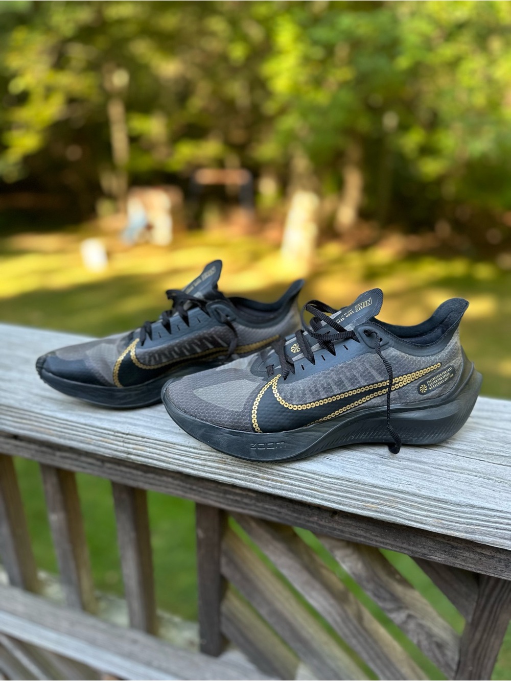 Nike Zoom Gravity Sneakers